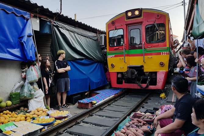 Floating Market Damnoen Saduak and Meklong Railway Market: Half Day Tour - What is worth buying at the floating market