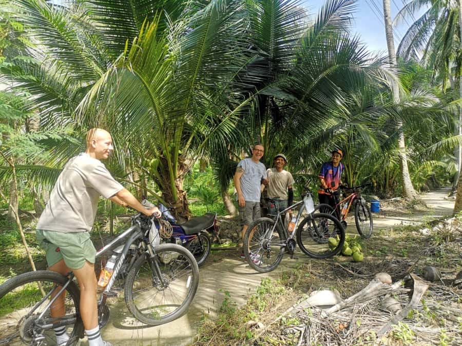 Floating Market Full-Day Bicycle Tour from Bangkok - Riverside Thai lunch in Samut Songkhram