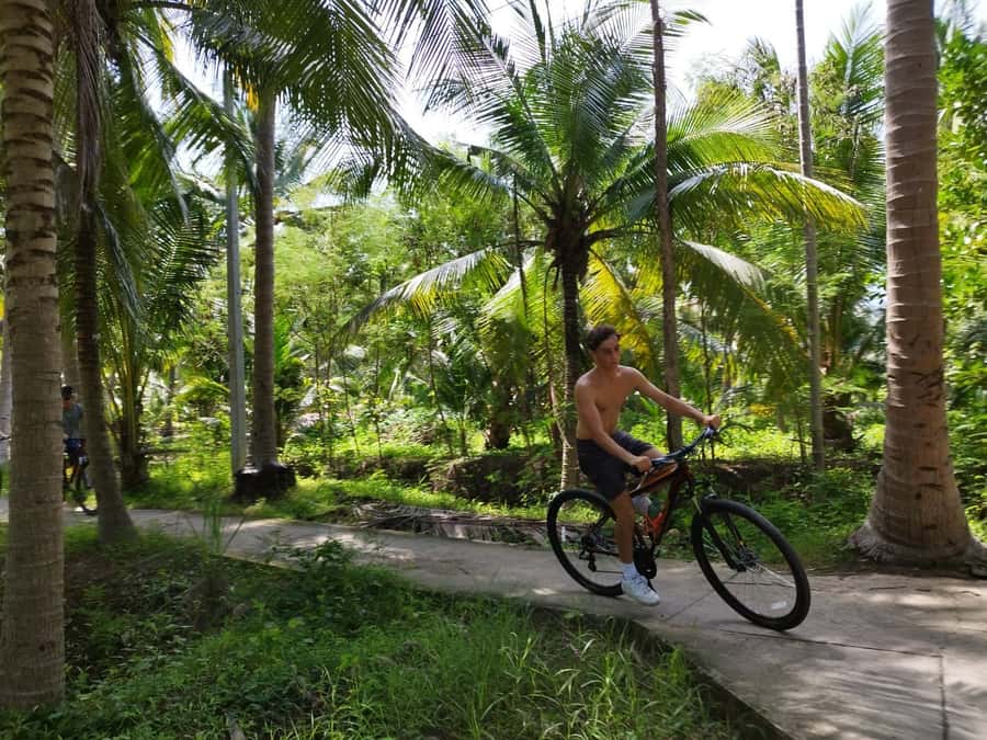 Floating Market Full-Day Bicycle Tour from Bangkok - Wat Bang Kae Noi and its carved interior