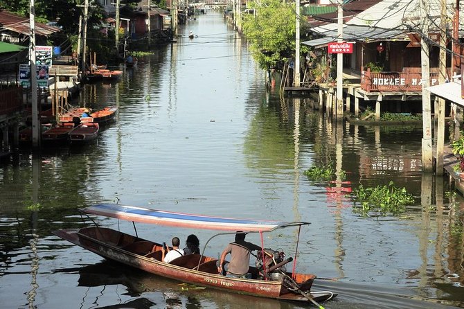 Floating Market & Railway Market Bangkok - Why these two markets work well together
