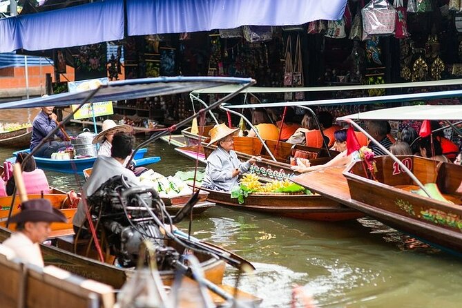 Floating Market & Railway Market near Bangkok - Finding Wat Bang Kung beneath the banyan tree