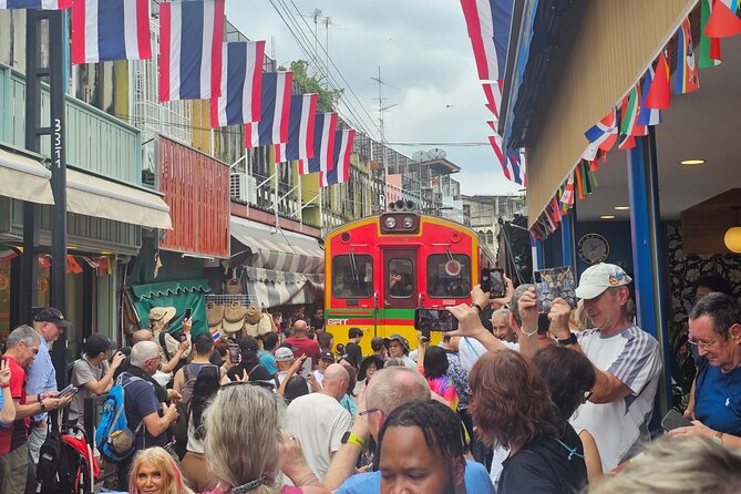 Floating Market & Train Market Private Tour(Premium Service) - Two Bangkok markets, one long morning