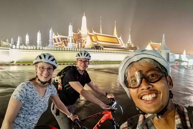 Floating & Railway Markets Tour - Taking the motorboat through Damnoen Saduak