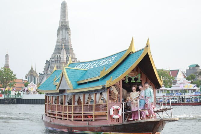 Floating & Railway Markets Tour - Is $126.74 per person a fair price?