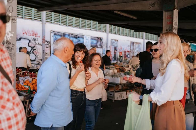 Florence: Local Food, Wine & Market Walking Tour - Coccoli and a local snack break