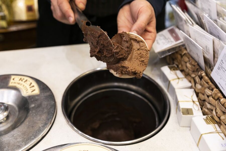 Florence: Sant’Ambrogio Market Food Tour of 10+ Local Dishes - Sant’Ambrogio Market shows daily Florentine life