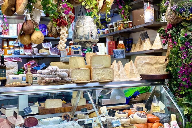 Florence Street Food Walking Tour with wine in Duomo Area - The Duomo brings gelato and Florence’s grandest view