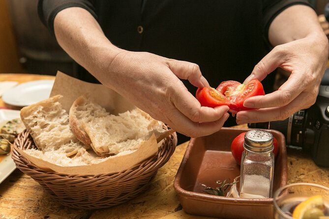 Food and Market Tapas Tour - Passeig del Born and the rhythm of the evening