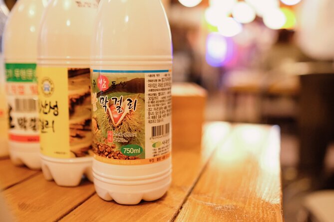 Fortress Night Hike & Snack at a Local Market - Climbing Seoul’s ancient fortress
