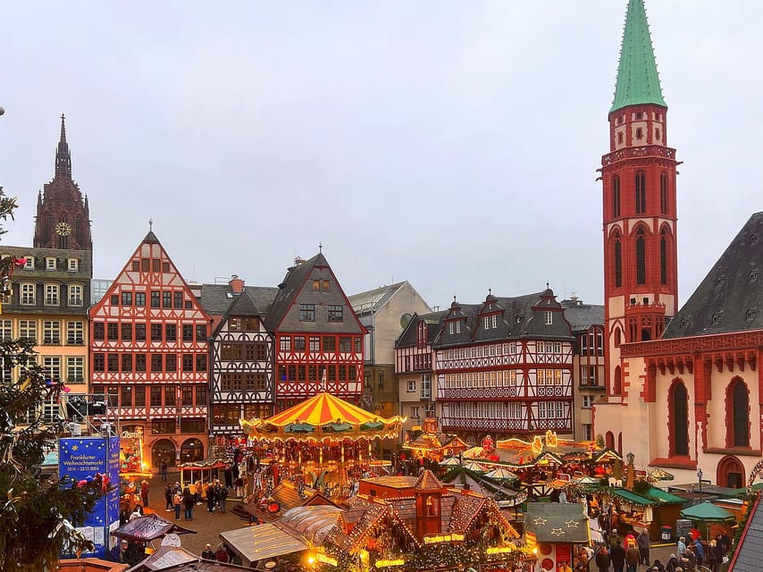 Frankfurt: Christmas Market & Old Town Tour 60 min-daily 16:00-in German - The New Old Town and its reconstructed streets