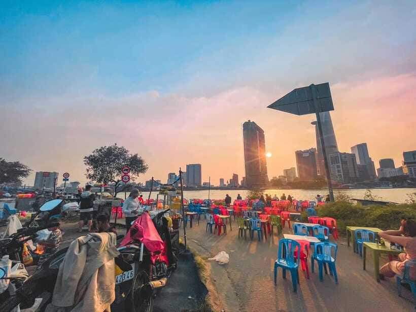 Free E-Sim Saigon Foodie Market Tour - Crossing the Saigon River for city views