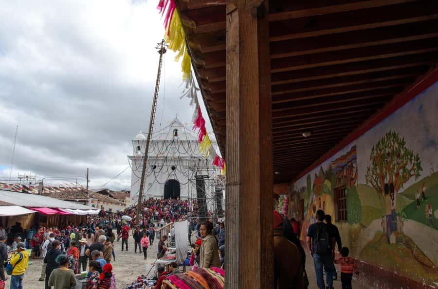 From Antigua to Chichicastenango: Mayan Market Day Trip - Santo Tomás Church and Maya-Catholic practice