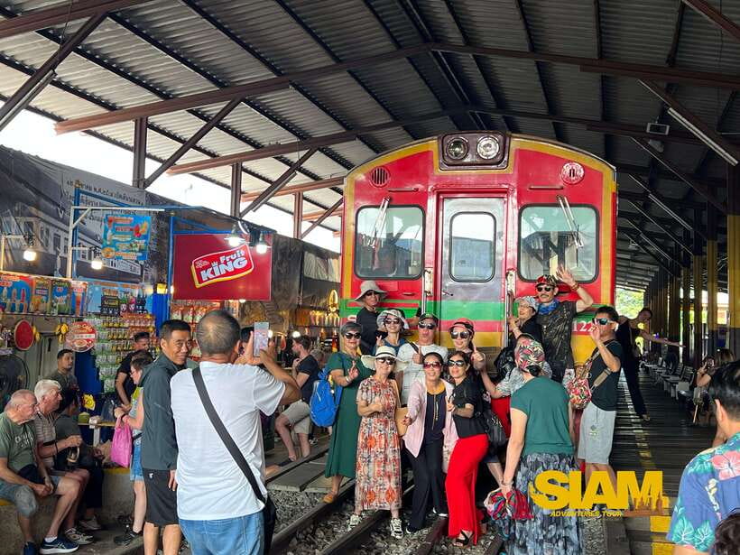 From Bangkok:Damnoen Floating Market and Railway Market Tour - Damnoen Saduak Floating Market: boats, food, and shopping