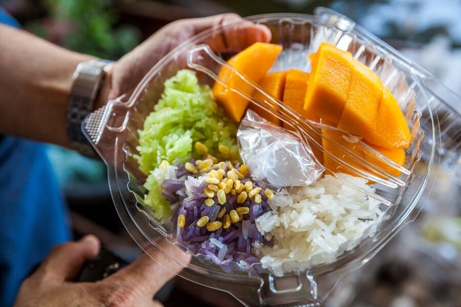 From Bangkok: Damnoen Saduak Floating Market Guided Tour - One hour to eat, browse, and make choices