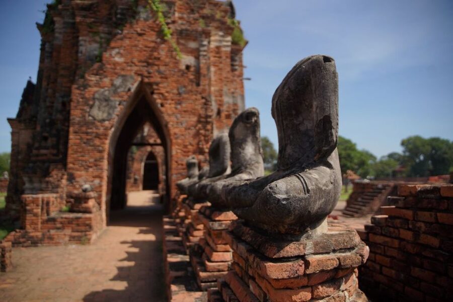 From Bangkok: Floating Market and Ayutthaya Guided Day Tour - Wat Phra Sri Sanphet and the royal ruins