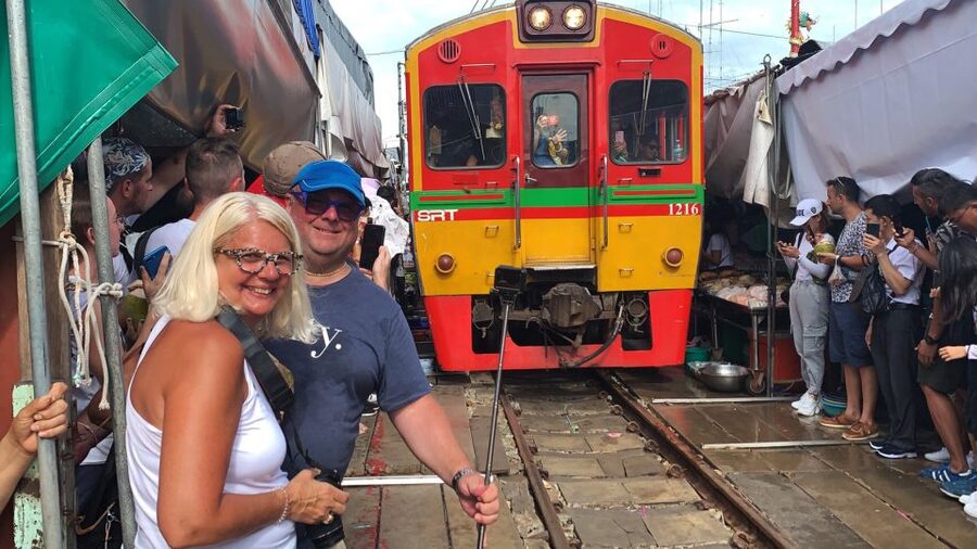 From Bangkok: Floating & Railway Markets Tour & Coconut Farm - Coconut sugar at a working farm