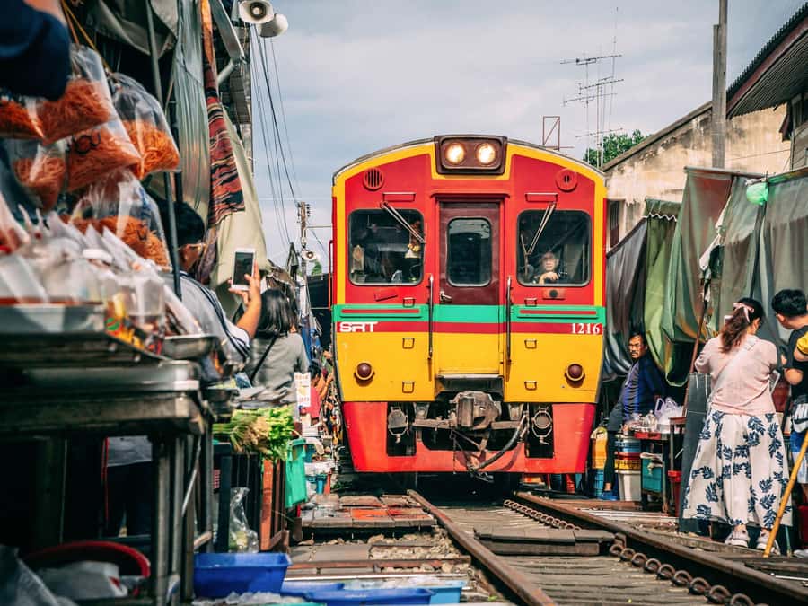 From Bangkok: Maeklong Railway and Floating Market Day Tour - Key points to know before booking