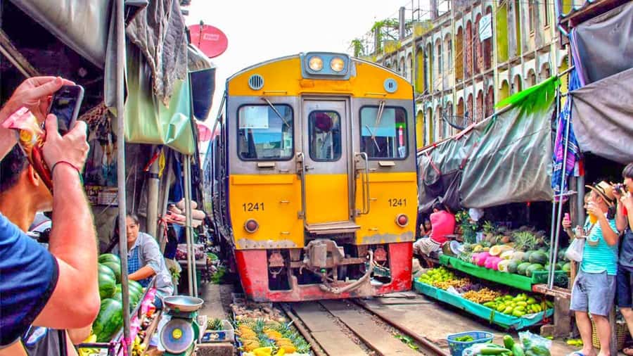 From Bangkok: Markets and Ayutthaya Tour - Why this Bangkok day trip works