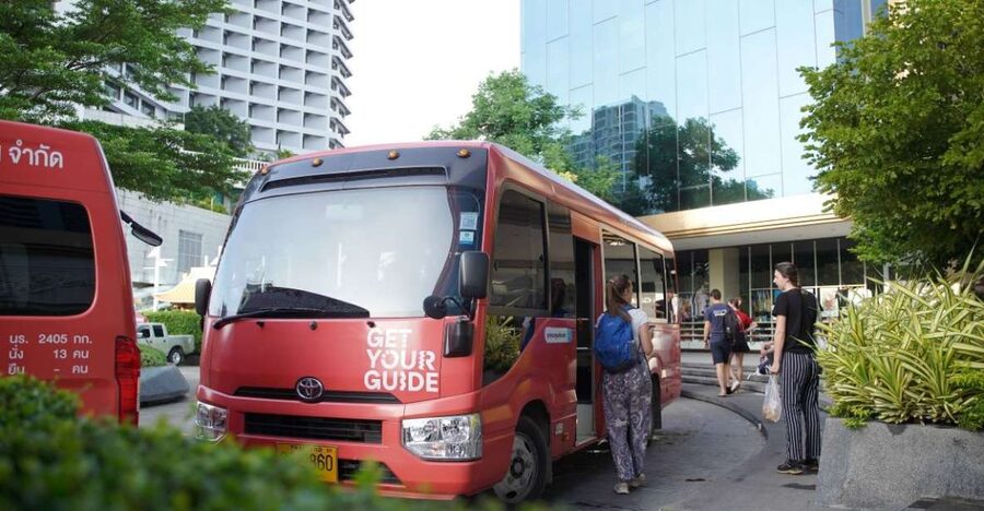 From Bangkok : Meklong Railway Market By Bus - Key points to know before you book