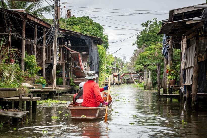 From Bangkok: Railway & Damnoen Saduak Floating Market Tour - FAQ