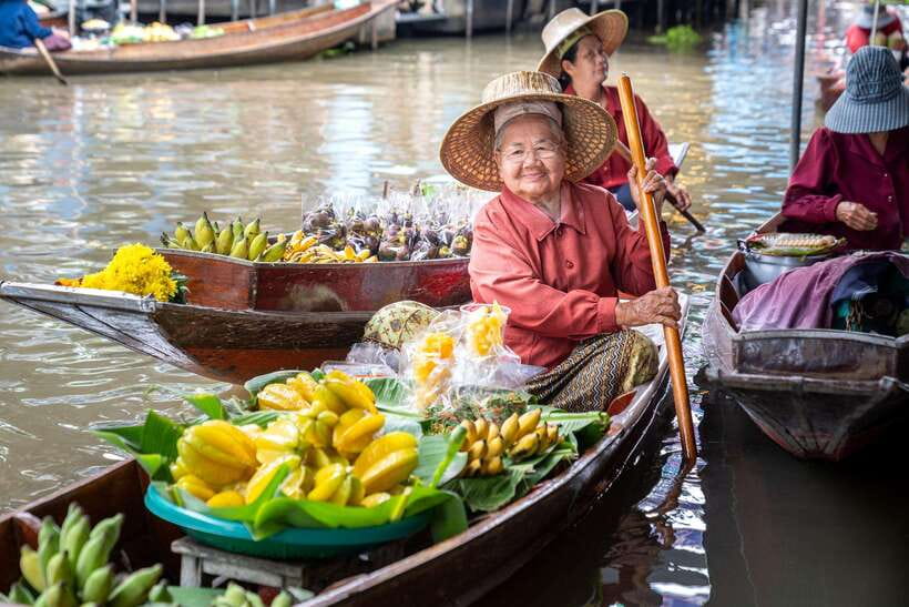 From Bangkok: Railway & Damnoen Saduak Floating Market Tour - The early start from Bangkok