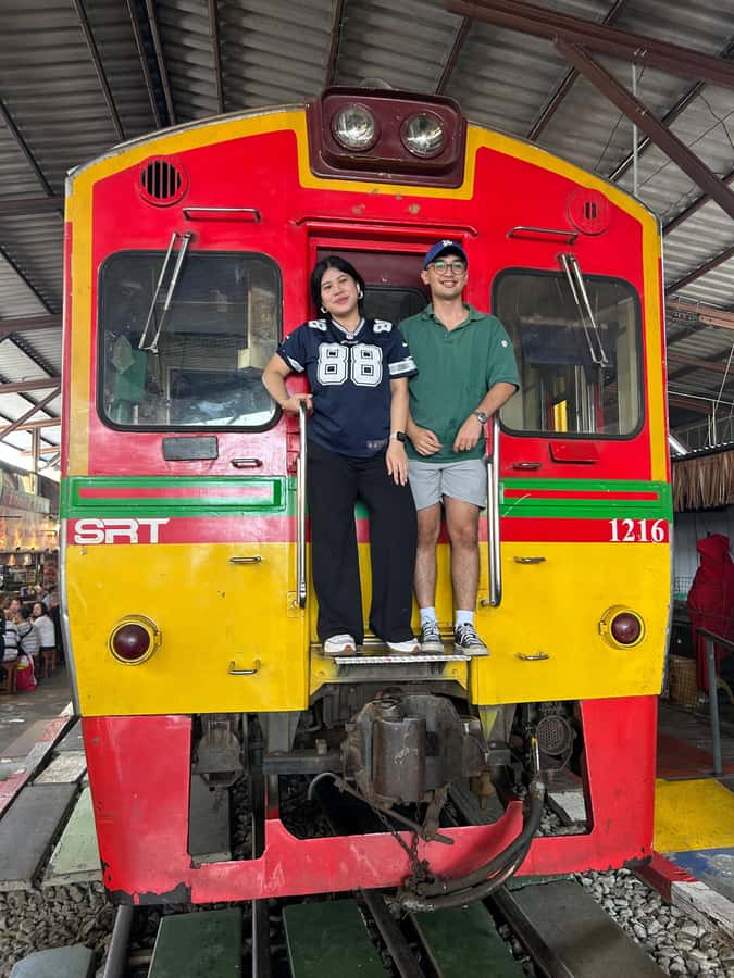 From BANGKOK: Railway Market and Amphawa Floating market - Should you book this market tour?