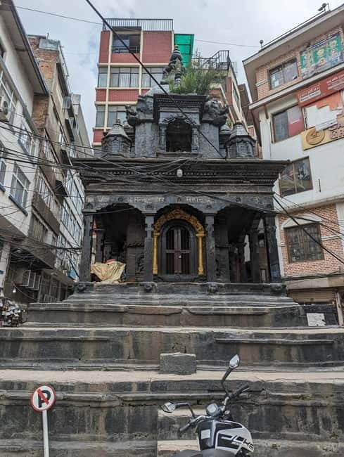 From Bazaar to Hippie Hub: Ason & Freak Street in Kathmandu - Key points to know before booking