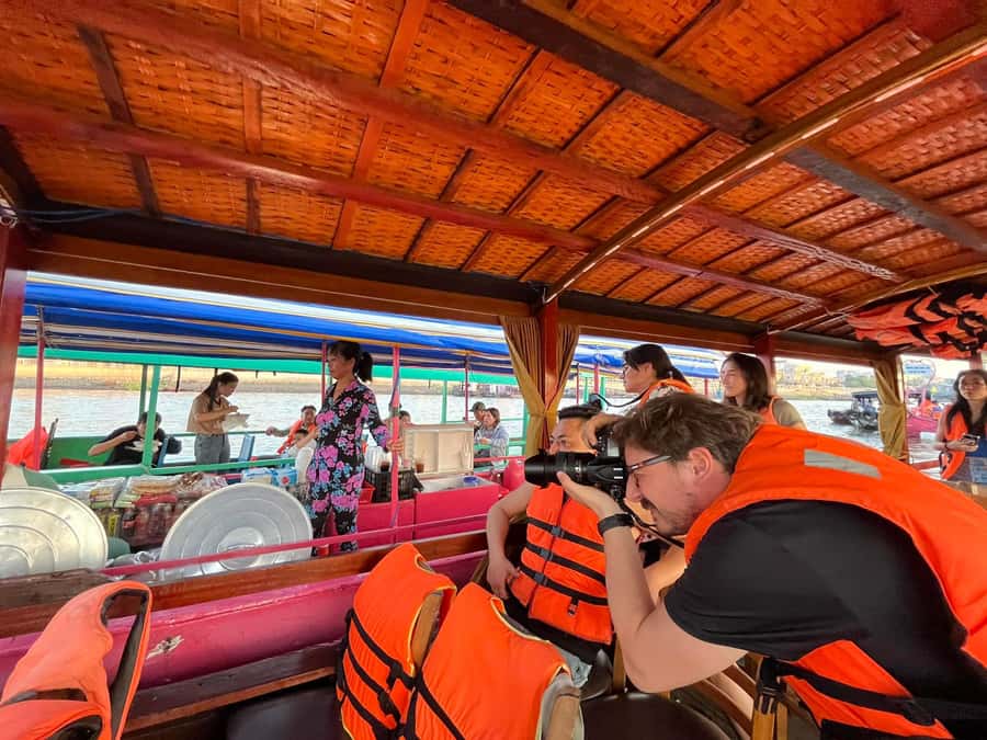 From HCM: Mekong Delta & Cai Rang Floating Market 2-Day Tour - Can Tho after dark