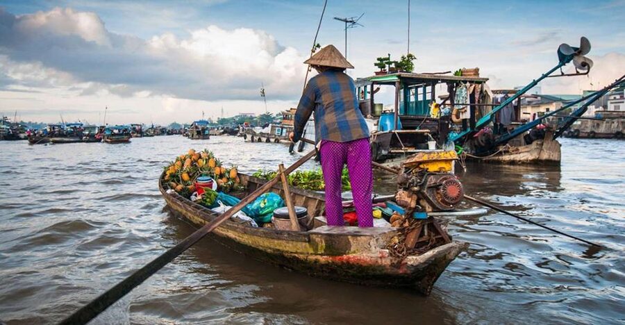 From Ho Chi Minh: Cai Rang Famous Floating Market in Can Tho - Cycling the car-free village roads