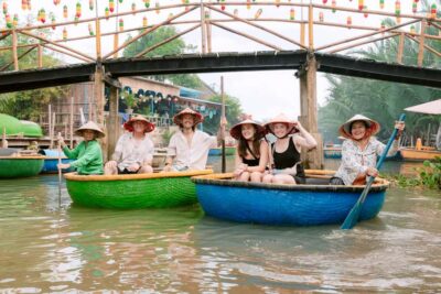 Market Tour, Basket Boat Ride and Cooking Class