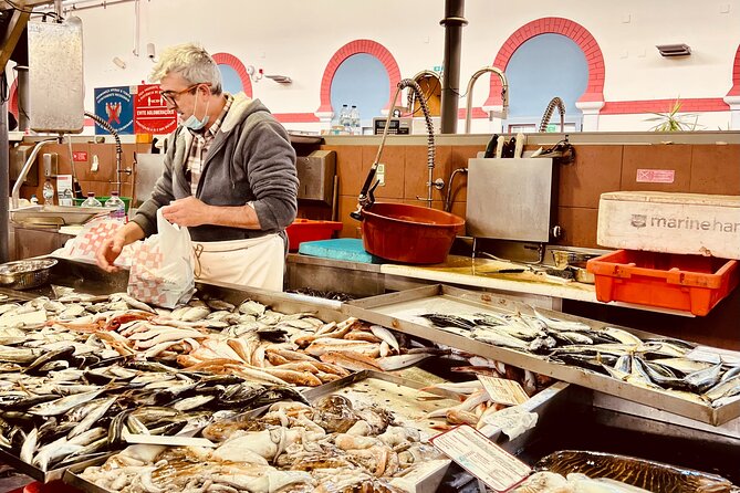 From Market to Table with Paula (Loulé) - Private Cookery Class - Sitting down to a long Algarve lunch