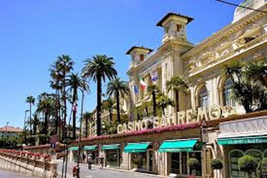From Nice: Full-Day Italian Market, Menton, & La Turbie Tour - La Turbie: five minutes with a major view