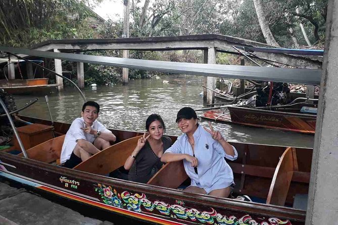 Full-Day Floating Market and Maeklong Railway Market Private Tour from Bangkok - Lunch and the two temples