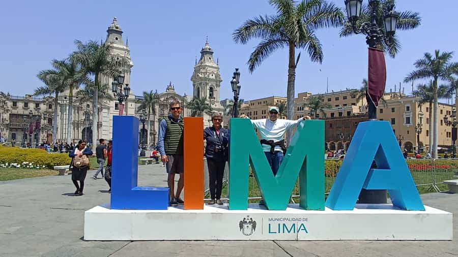 Full Day Lima: Local Market+ CityTour+ Barranco & Miraflores - Finishing above the Pacific in Miraflores