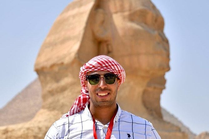 Full Day Tour Giza Pyramids, Sphinx, Egyptian Museum and Khan El Khalili Bazaar - Who should book this experience