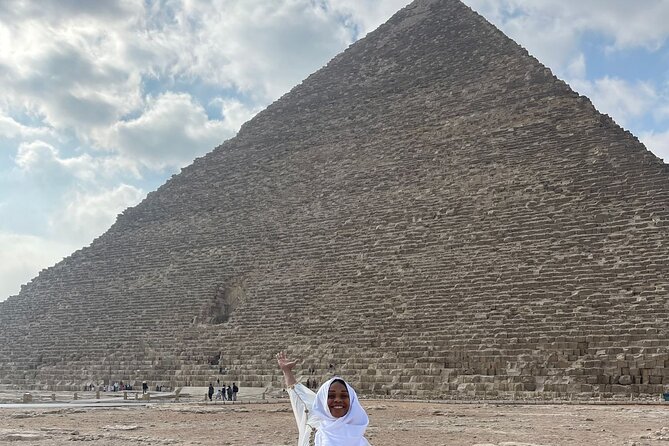 Full Day Tour to Royal Mummies, Giza pyramids, Sphinx and Bazaar - Transport, guides, and the private format