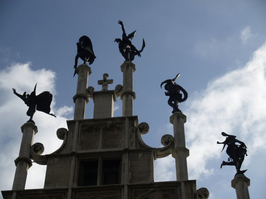 Ghent: Walking Tour from Friday Market to the Cathedral - Timing, languages, and what to bring