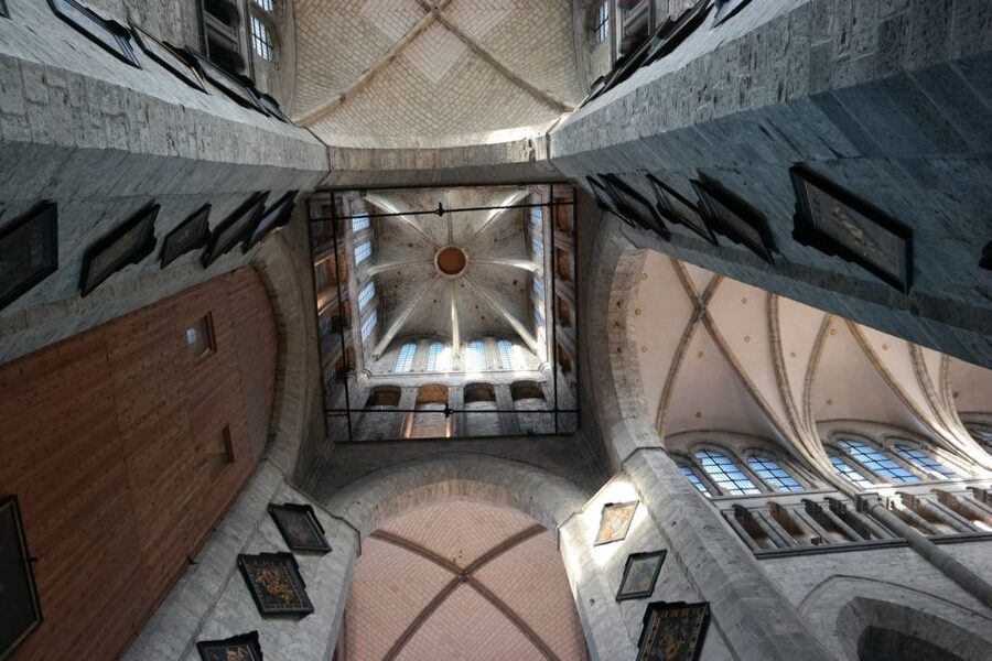 Ghent: Walking Tour from Friday Market to the Cathedral - What the $388 group price really means