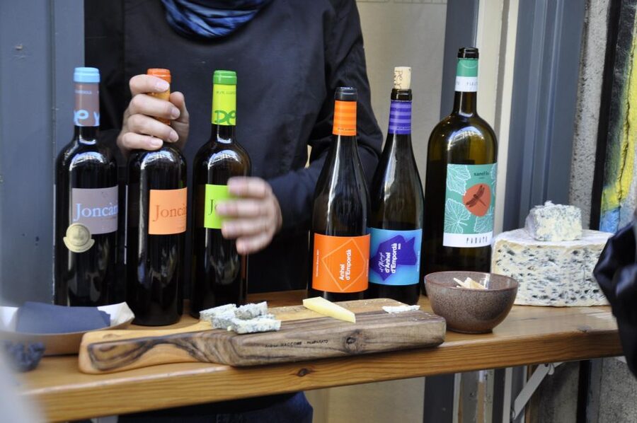 Girona Morning Food Tour & Local Market - Casa Cacao and the final tastings at Pont de Pedra