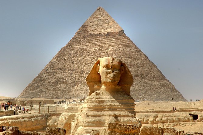 Giza Pyramids,Egyptian Museum & Khan El-Khalili Bazaar Full Day Tour with lunch - The Egyptian Museum and more than 120,000 objects