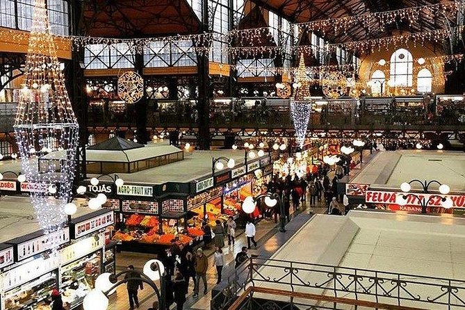 Gourmet Market Walk at the Great Market Hall of Budapest - Seeing how locals shop