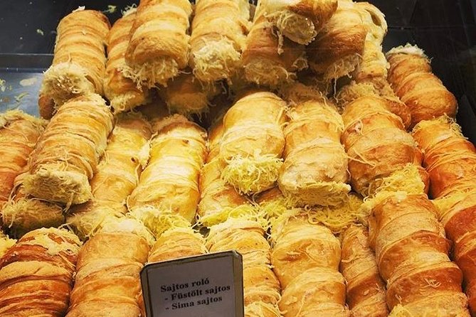 Gourmet Market Walk at the Great Market Hall of Budapest - Who will enjoy this market walk most?
