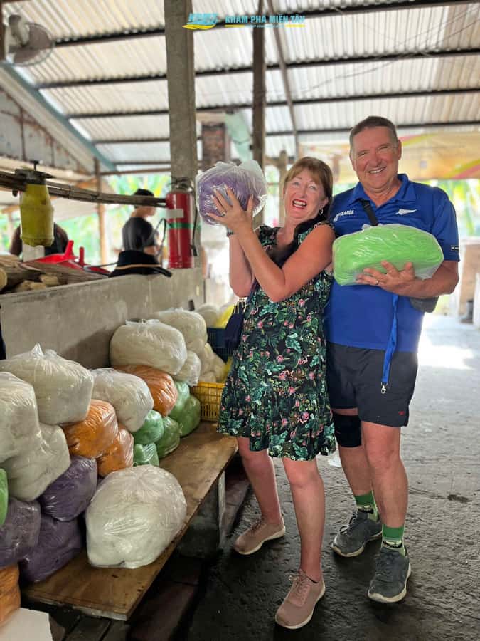 Group Tour: Floating Market, Rice Noodle, nursery vegatable - Why This Five-Hour Tour Works