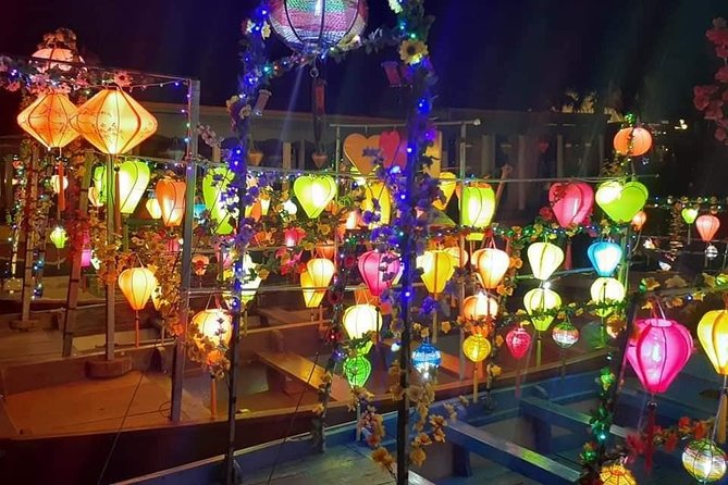 Guided Tour to Marble Mountains & Hoi An Walking Tour , Night Market, Boat Ride - Why the 2:00 pm start works well