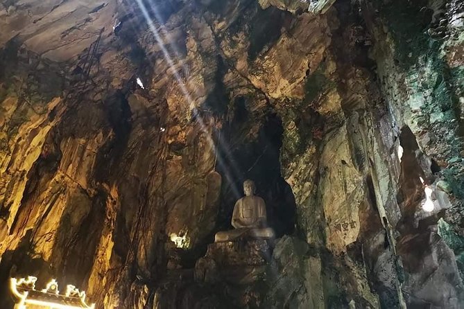 Guided Tour to Marble Mountains & Hoi An Walking Tour , Night Market, Boat Ride - The sampan ride: the quietest part of the evening