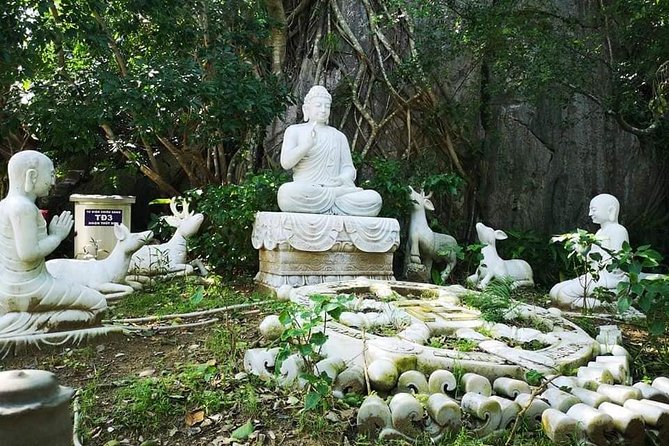 Guided Tour to Marble Mountains & Hoi An Walking Tour , Night Market, Boat Ride - Guides make the biggest difference