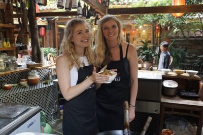 Half-day Dandan Noodles Cooking Class with a Local Market Visit