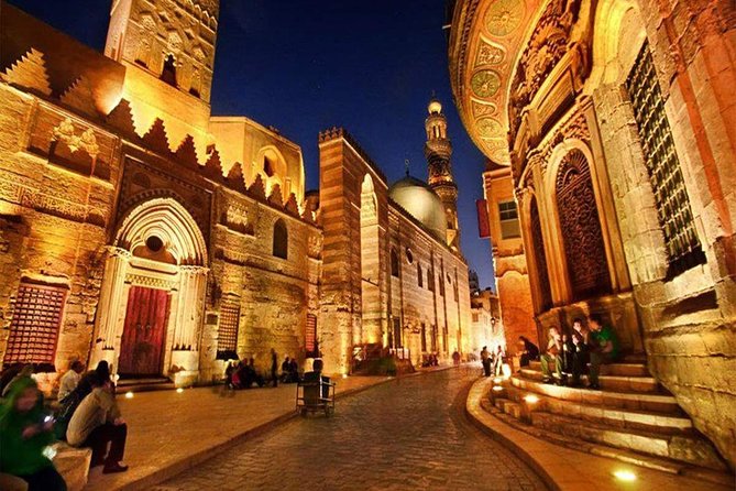 Half Day Tour: El Moez Street, Al Azhar Park and Khan EL Khalili Bazaar - Khan el Khalili: atmosphere, shopping, and smart bargaining