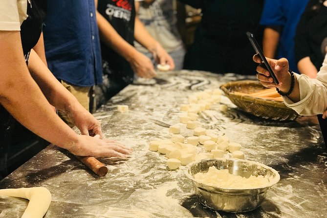 Half-Day Xi'an Biang Biang Noodles Cooking with a Market Visit - Tea, dough, and the traditional home kitchen