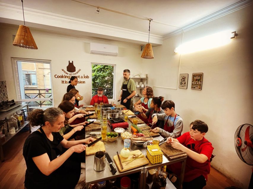 Hanoi: 5 Local Dishes Cooking Class with Meal & Market Visit - Who should book this cooking class?